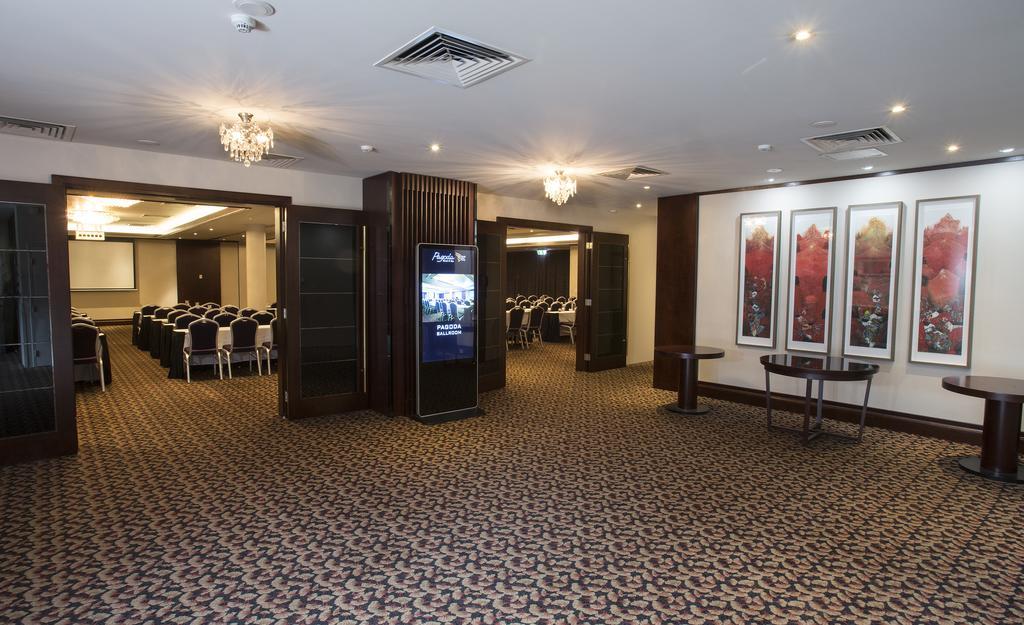 Pagoda Resort y Spa Perth Exterior foto